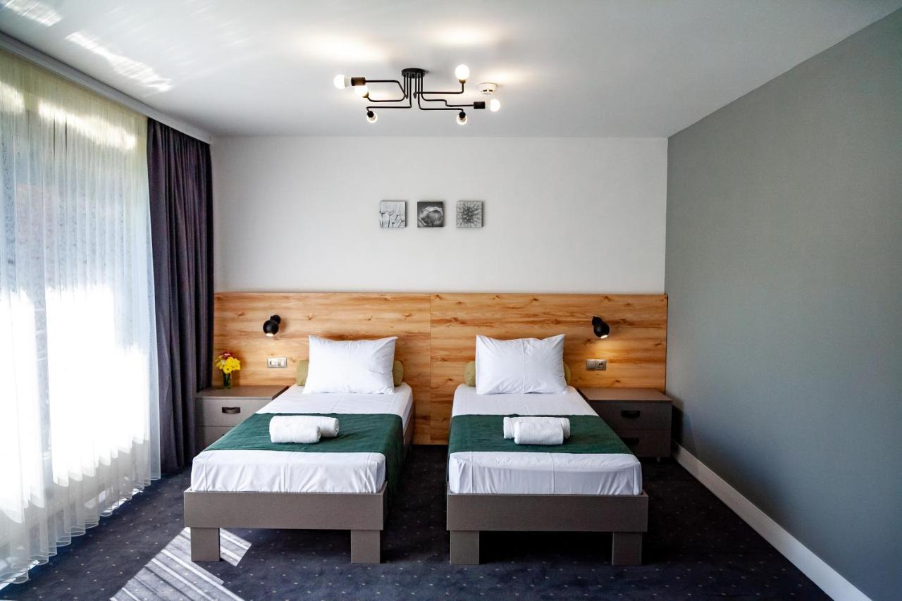 Institutul Muncii Hotel Chişinău Esterno foto