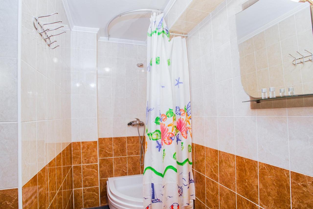 Institutul Muncii Hotel Chişinău Esterno foto