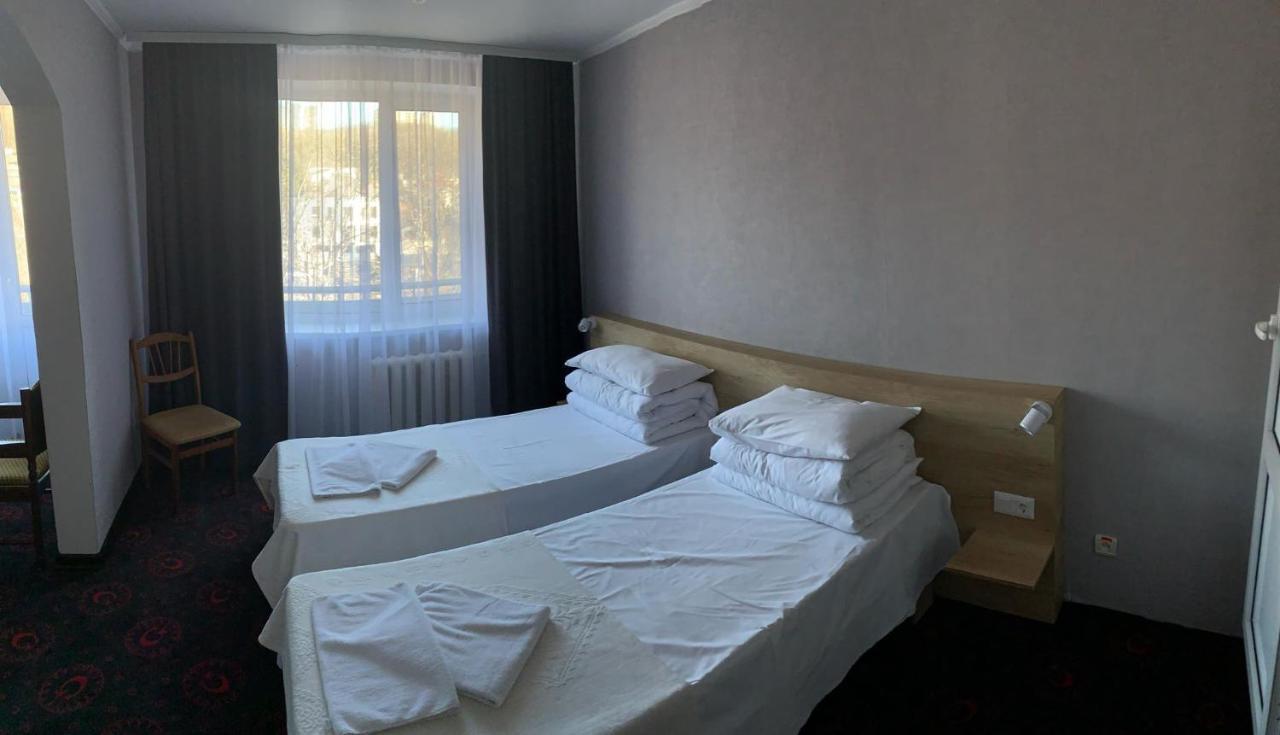 Institutul Muncii Hotel Chişinău Esterno foto